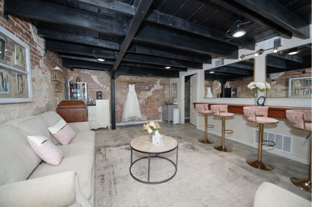 Houston wedding planning tips 2026, How to delegate your wedding to-do list, Stress-free wedding planning in Houston, All-inclusive wedding venues near Houston, Houston bridesmaid planning checklist, Fulshear wedding venue all-inclusive packages, Wedding planning help for Houston brides, Best wedding venues near Katy and Richmond TX, How to involve family in wedding planning, Brandt 1910 wedding packages and planning support