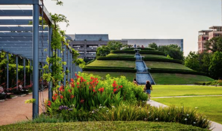 houston botanical garden date night ideas