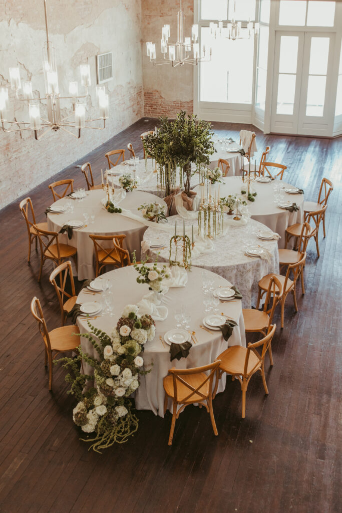 Houston wedding catering options, wedding meal styles explained, buffet vs plated wedding dinner, wedding reception food ideas Houston, passed appetizers wedding reception, wedding dinner stations ideas, budget-friendly wedding catering Houston, best catering style for wedding, wedding dinner timeline and menu, Fulshear wedding catering tips