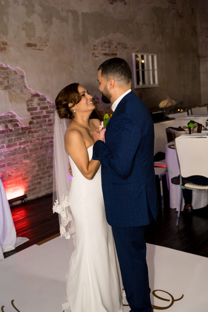 how to plan a wedding step by step, Houston wedding planning guide, wedding planning checklist Houston, Houston bride wedding timeline, step by step wedding planning for beginners, planning a wedding in Houston Texas, Houston wedding planning tips, wedding planning timeline Houston TX, first time wedding planning guide Houston, Houston wedding venue planning tips