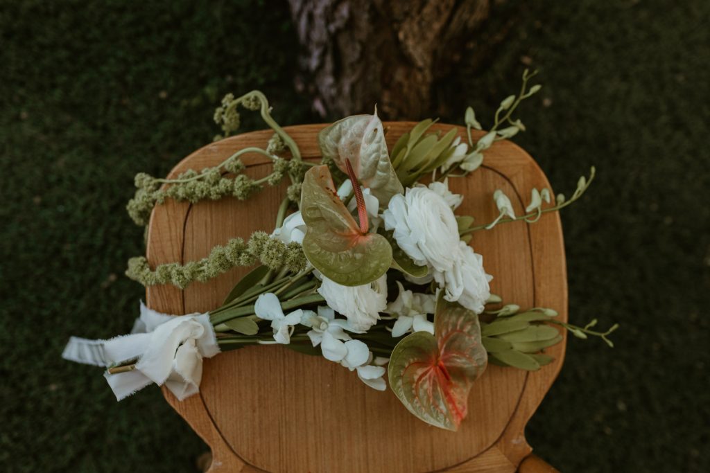 wedding venue contract Houston, Houston wedding venue contract, what to look for in a wedding venue contract, questions to ask before booking a wedding venue, wedding venue contract checklist, wedding venue cancellation policy, wedding venue hidden fees, wedding venue policies to know before booking, Houston wedding venue booking tips, what to know before signing a wedding venue contract